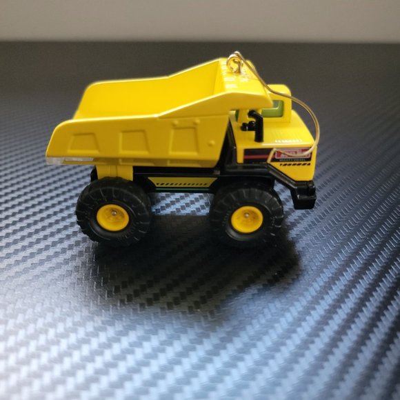 Vintage Hallmark Keepsake Ornament Dated 1996-“TONKA Mighty Dump Truck” - Picture 8 of 10